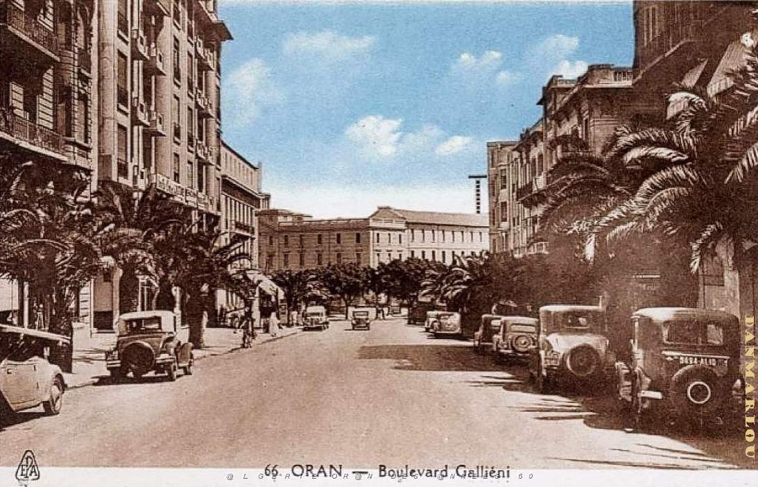 BG a- 032- Bd Gallieni.jpg